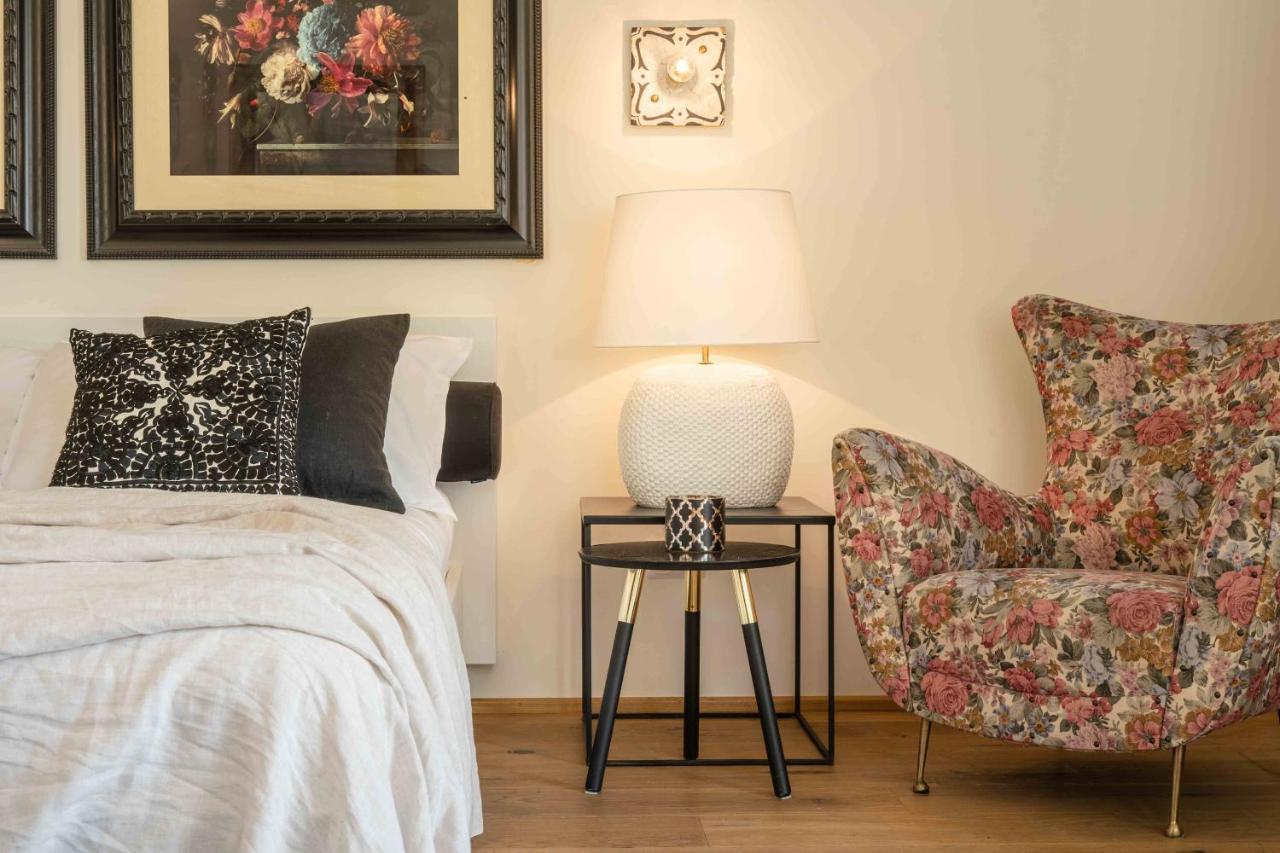 Casavostra - Ambience Suites Ostra Vetere Zewnętrze zdjęcie